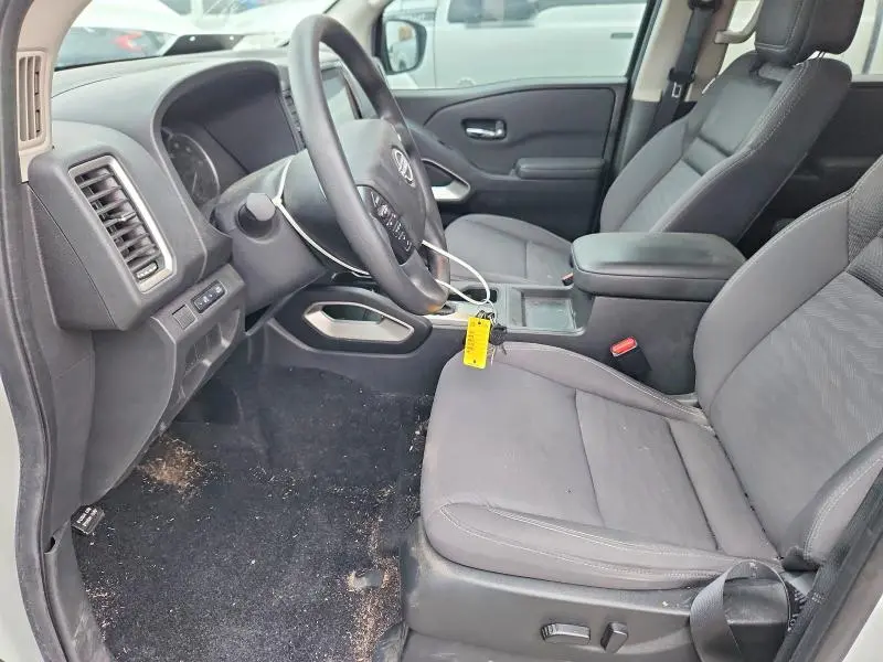 2024 NISSAN FRONTIER SV  