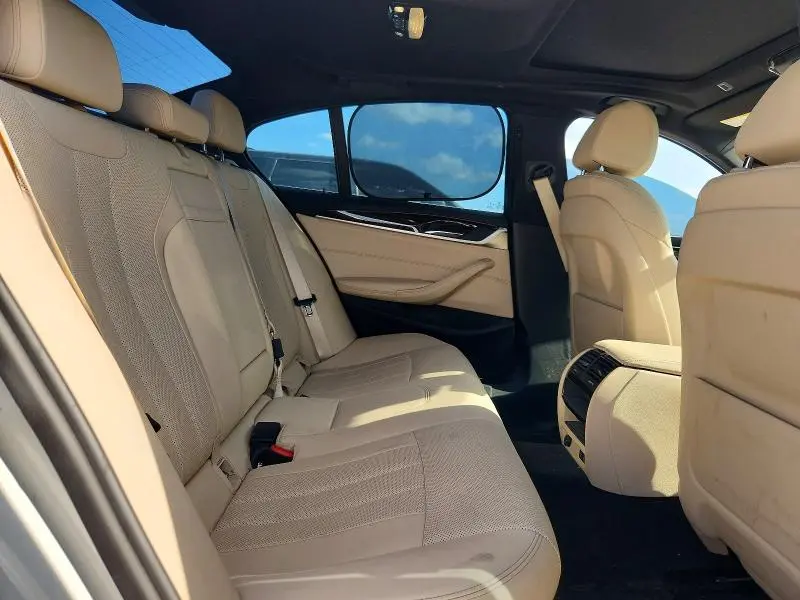 2021 BMW 530 I  