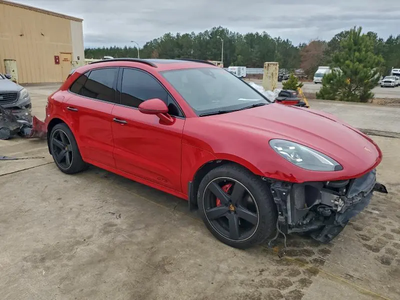 2017 PORSCHE MACAN GTS  