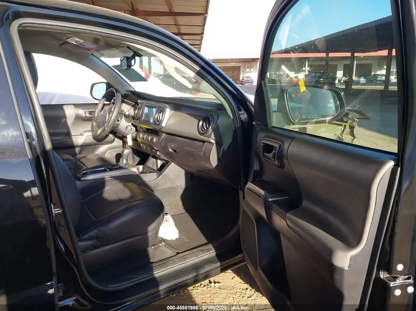 2017 TOYOTA TACOMA SR5 V6