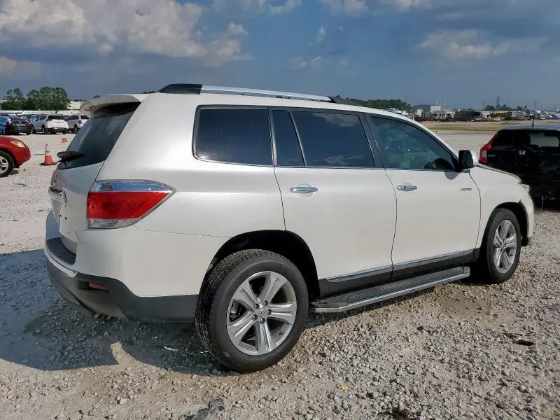 2013 TOYOTA HIGHLANDER LIMITED  