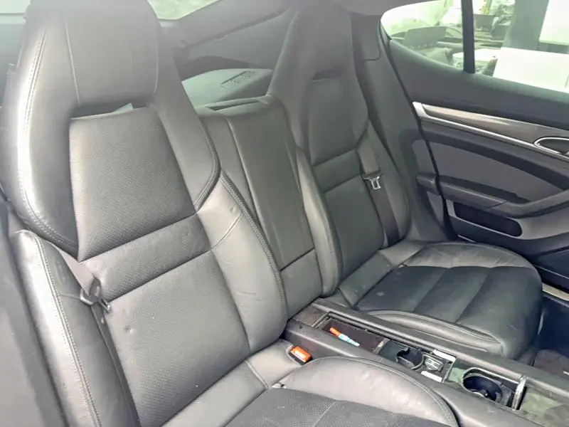 2011 PORSCHE PANAMERA 2  