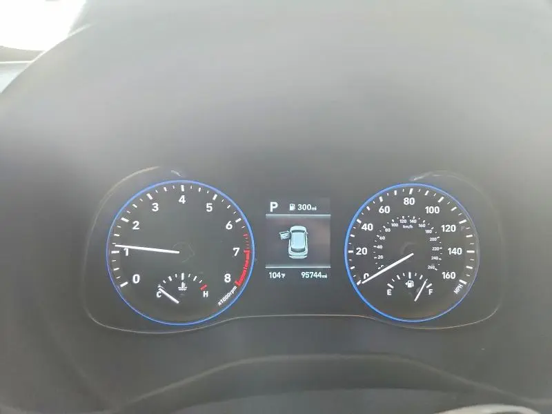 2021 HYUNDAI KONA SE  