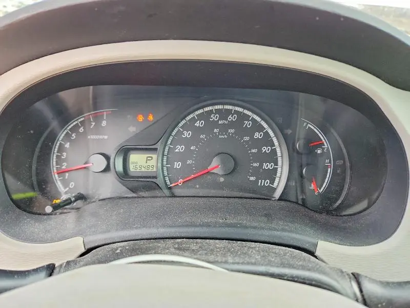 2011 TOYOTA SIENNA LE  