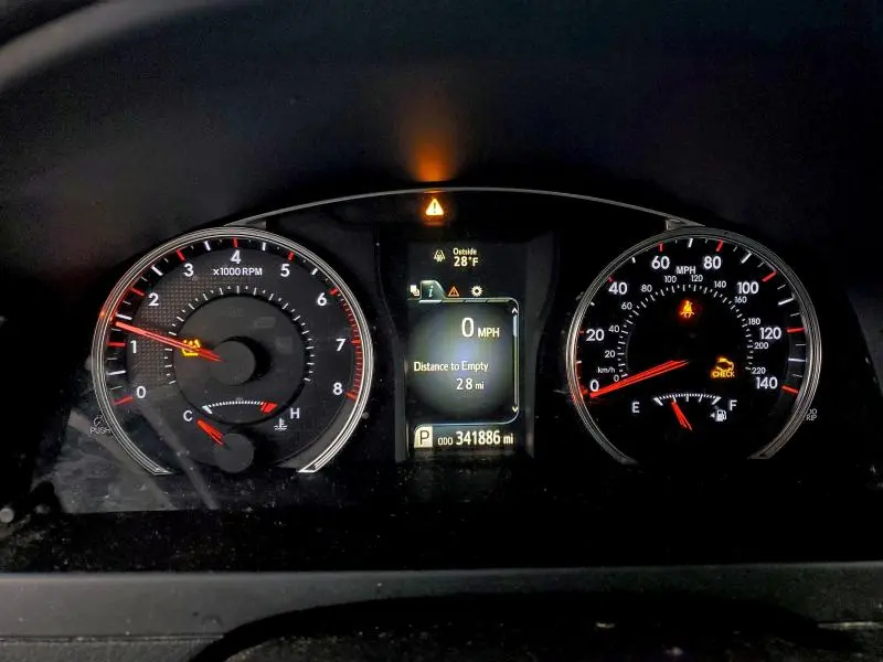 2015 TOYOTA CAMRY LE  