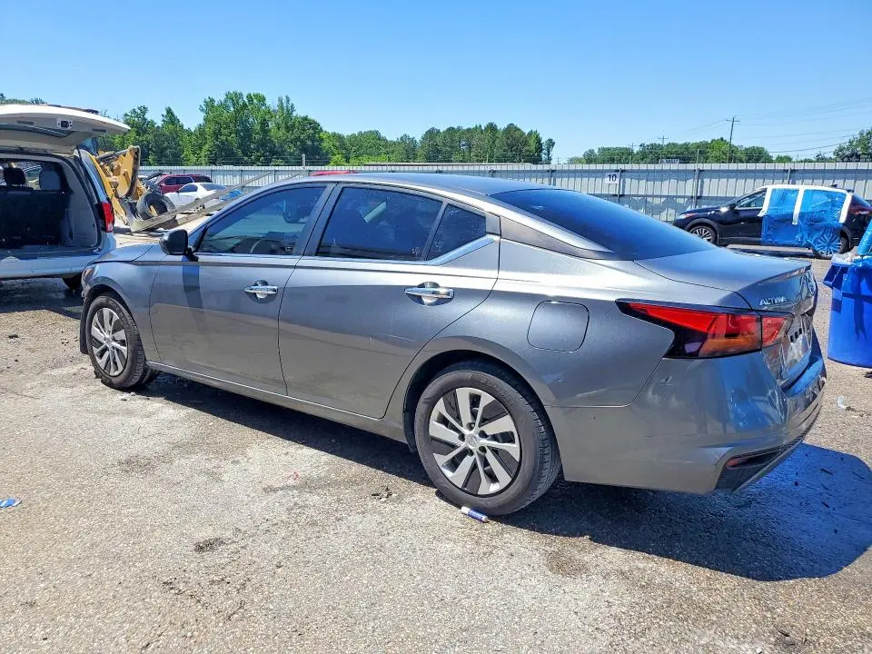 2022 NISSAN ALTIMA S  