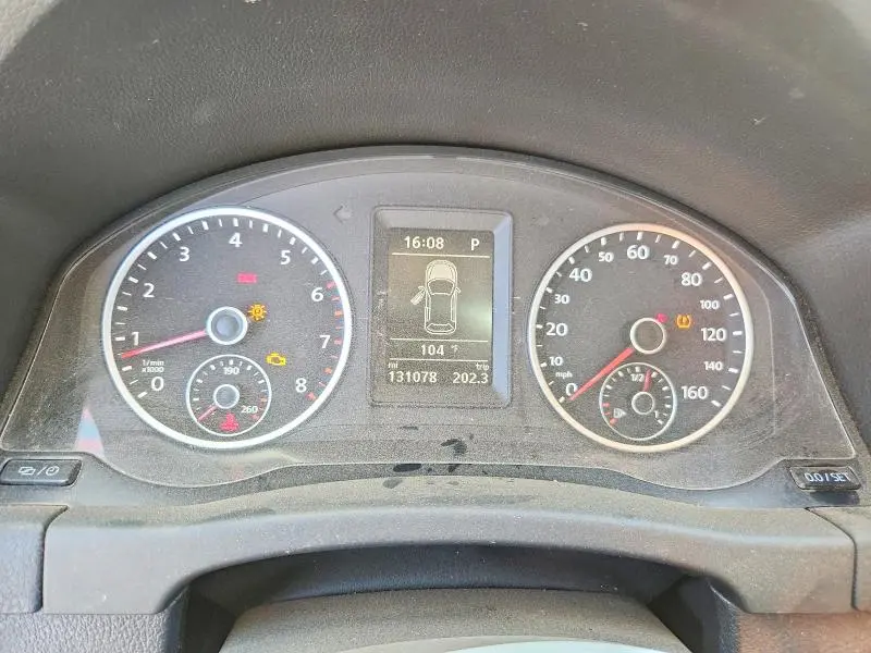 2013 VOLKSWAGEN TIGUAN S  