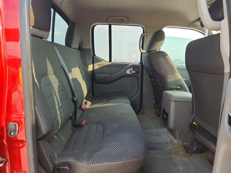 2016 NISSAN FRONTIER DESERT RUNNER  