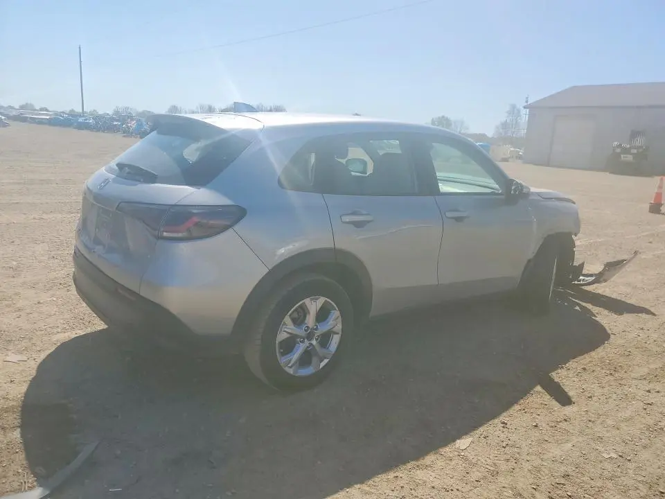 2023 HONDA HR-V LX  