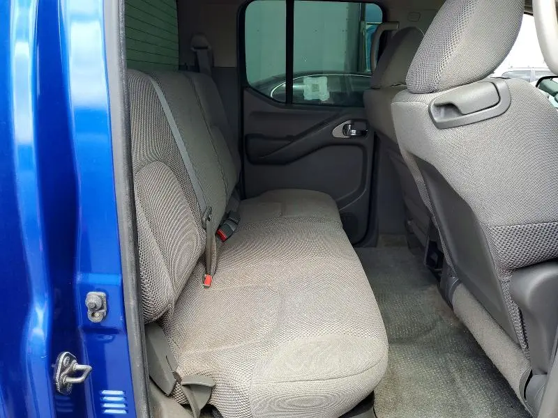 2012 NISSAN FRONTIER S  