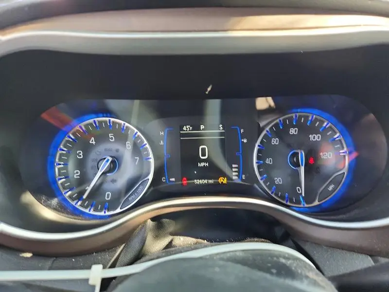 2022 CHRYSLER VOYAGER LX  