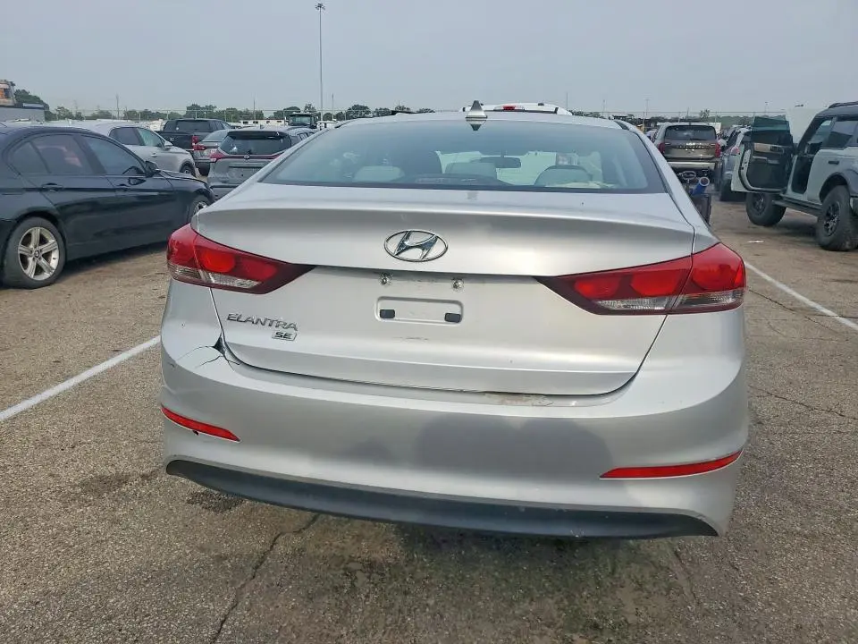 2017 HYUNDAI ELANTRA SE  
