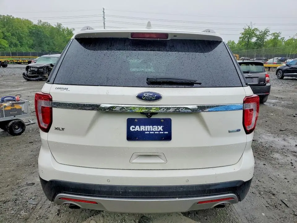 2016 FORD EXPLORER XLT  