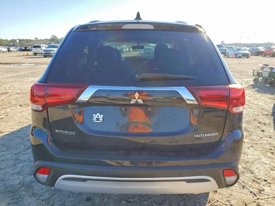 2019 MITSUBISHI OUTLANDER SE  