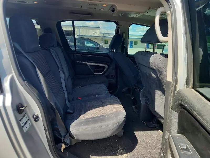 2015 NISSAN ARMADA SV  