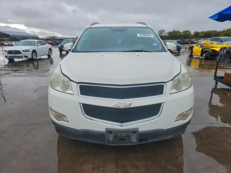 2011 CHEVROLET TRAVERSE LT  