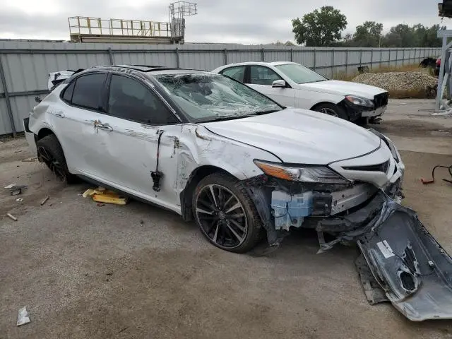 2019 TOYOTA CAMRY XSE