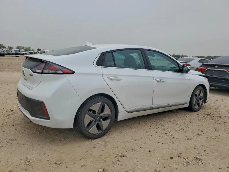 2021 HYUNDAI IONIQ SEL  