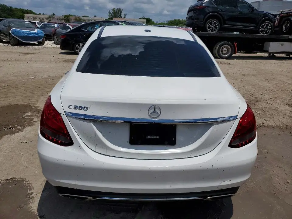 2016 MERCEDES-BENZ C 300  