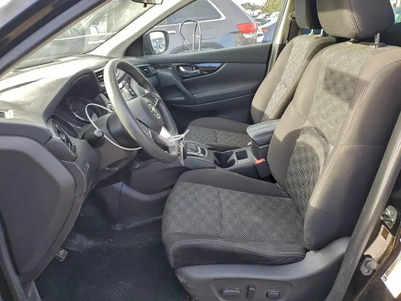 2017 NISSAN ROGUE SPORT S  