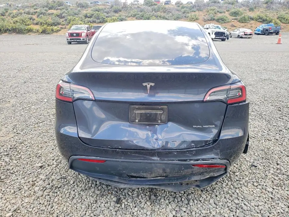 2024 TESLA MODEL Y   