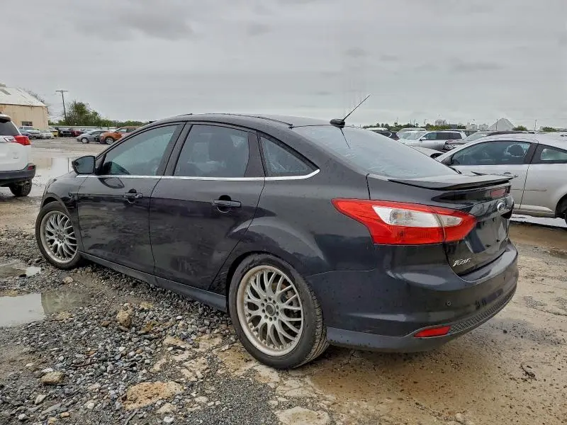 2012 FORD FOCUS TITANIUM  