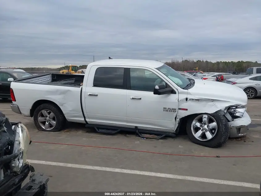 2018 RAM 1500 BIG HORN  4X4 6'4 BOX