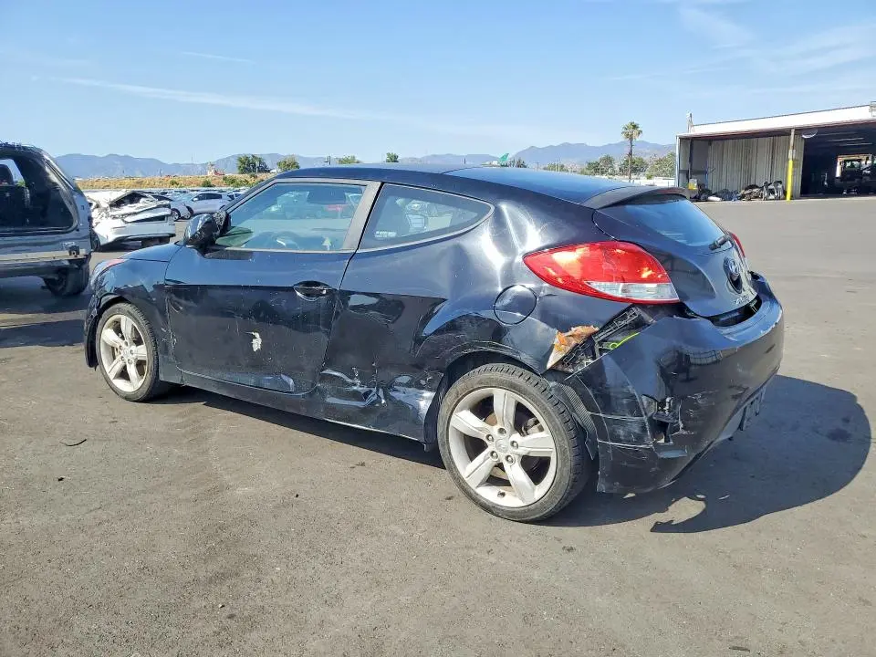 2013 HYUNDAI VELOSTER BASE  