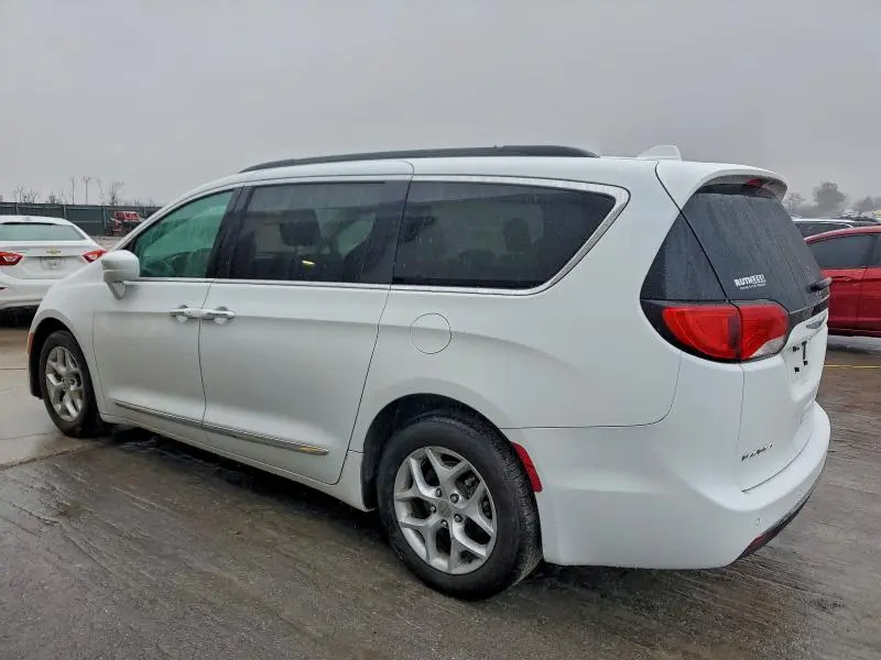 2017 CHRYSLER PACIFICA TOURING L  