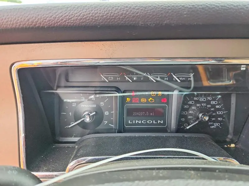 2011 LINCOLN NAVIGATOR   