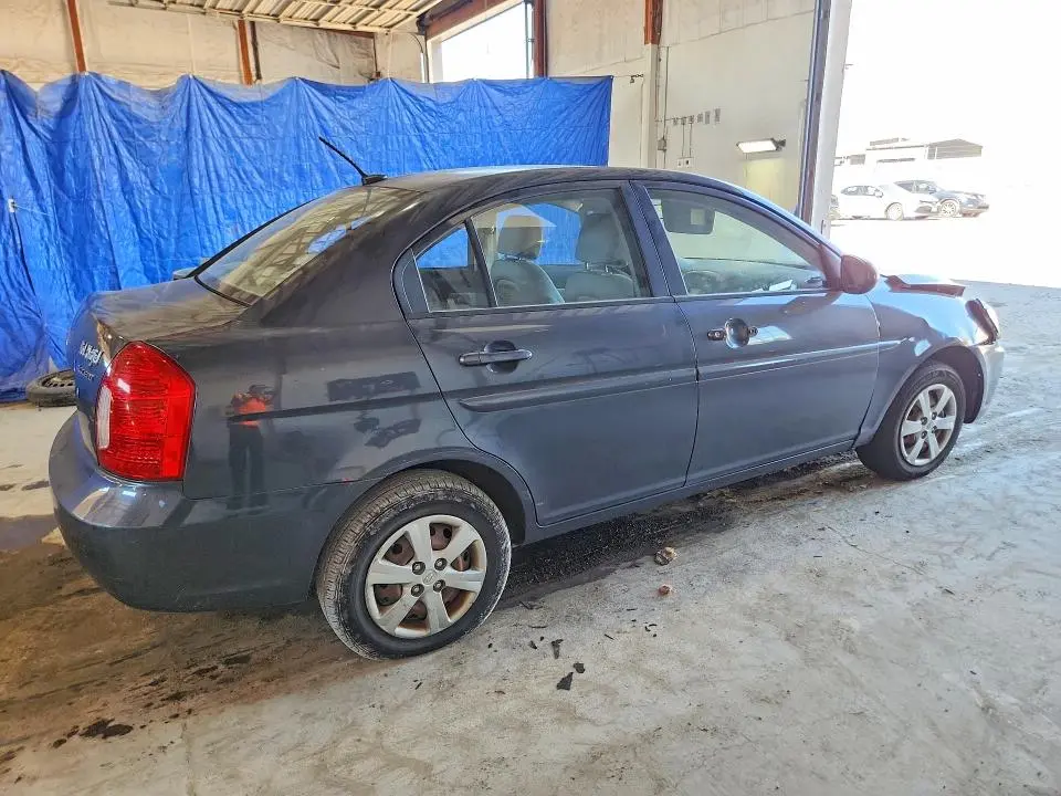 2010 HYUNDAI ACCENT GLS  
