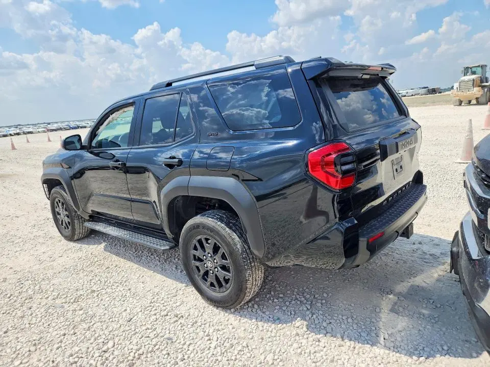 2025 TOYOTA 4RUNNER SR5  