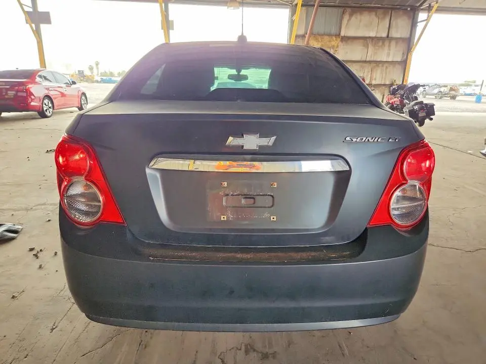 2015 CHEVROLET SONIC LT  