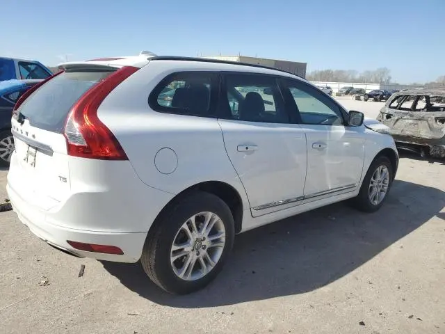 2015 VOLVO XC60   