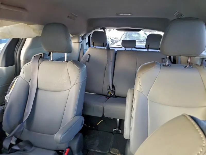 2022 TOYOTA SIENNA XLE 7-PASSENGER  