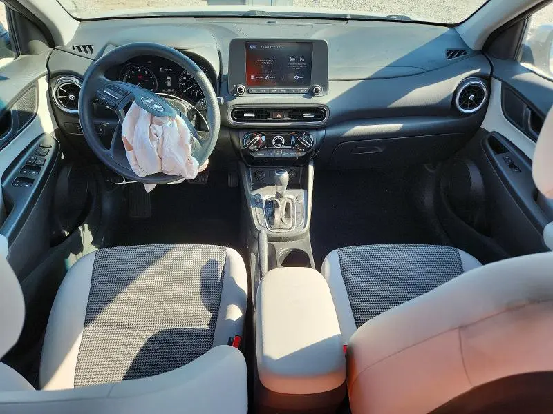 2022 HYUNDAI KONA SE  