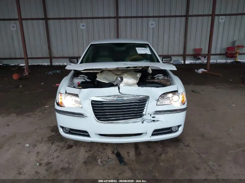 2013 CHRYSLER 300C  