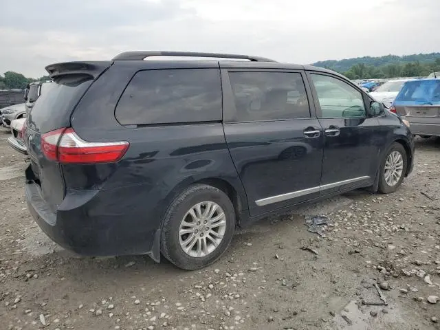 2015 TOYOTA SIENNA XLE  