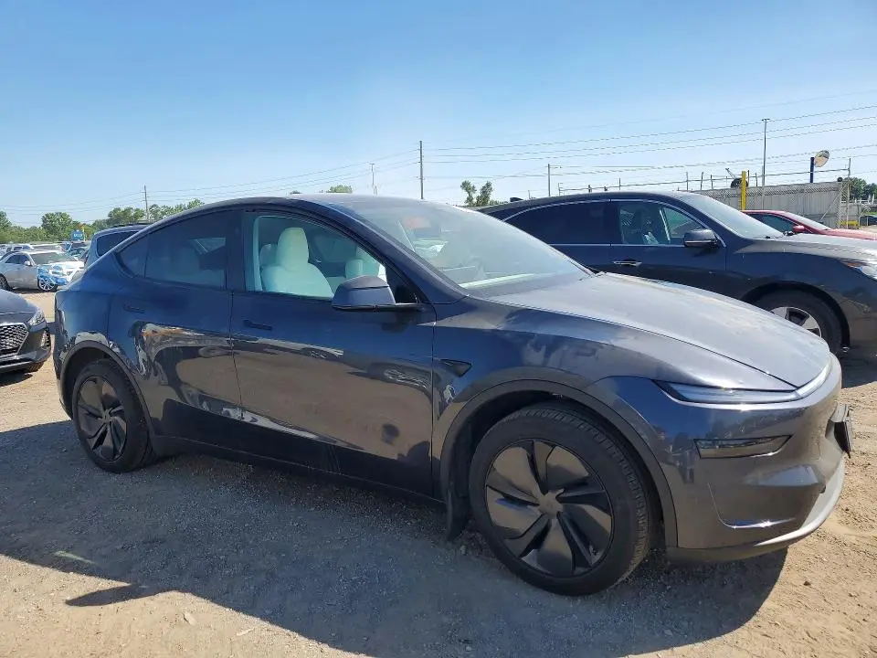 2026 TESLA MODEL Y   