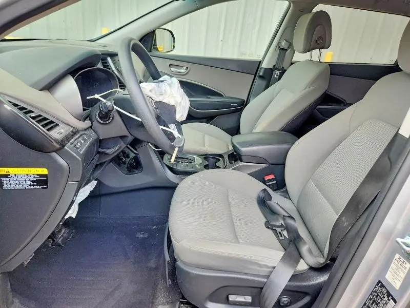 2016 HYUNDAI SANTA FE SE  
