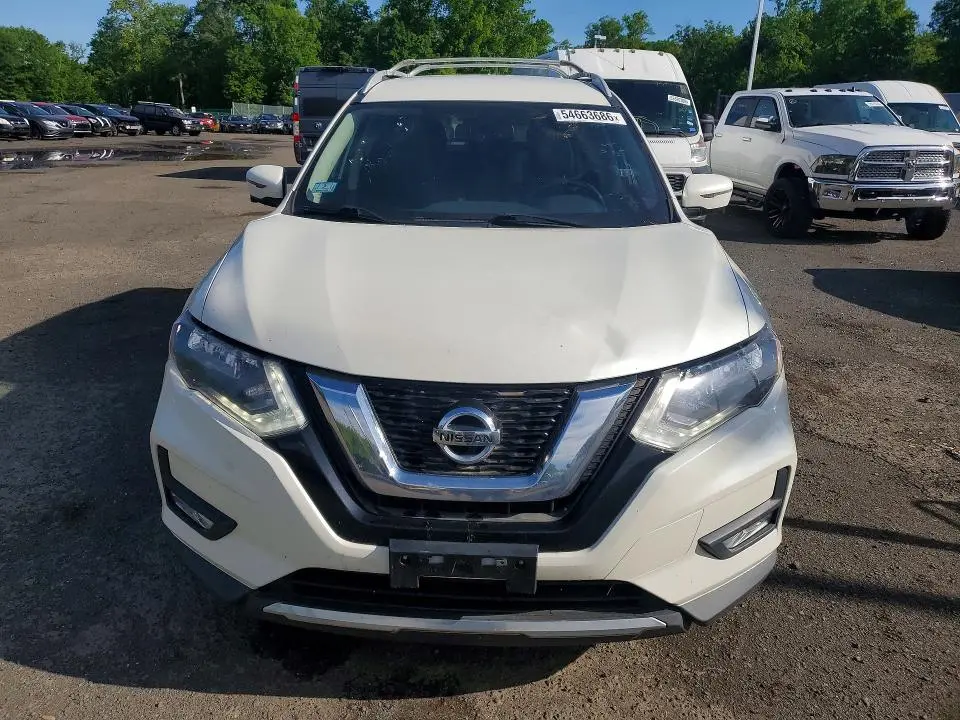 2017 NISSAN ROGUE SV  