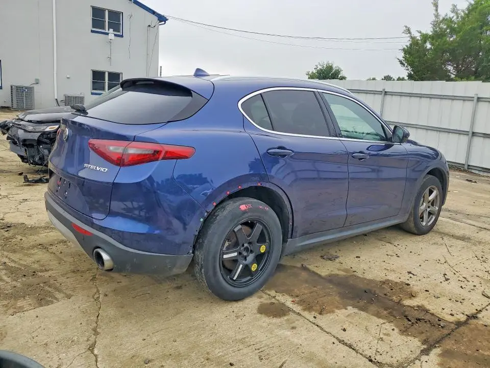 2021 ALFA ROMEO STELVIO SPORT  