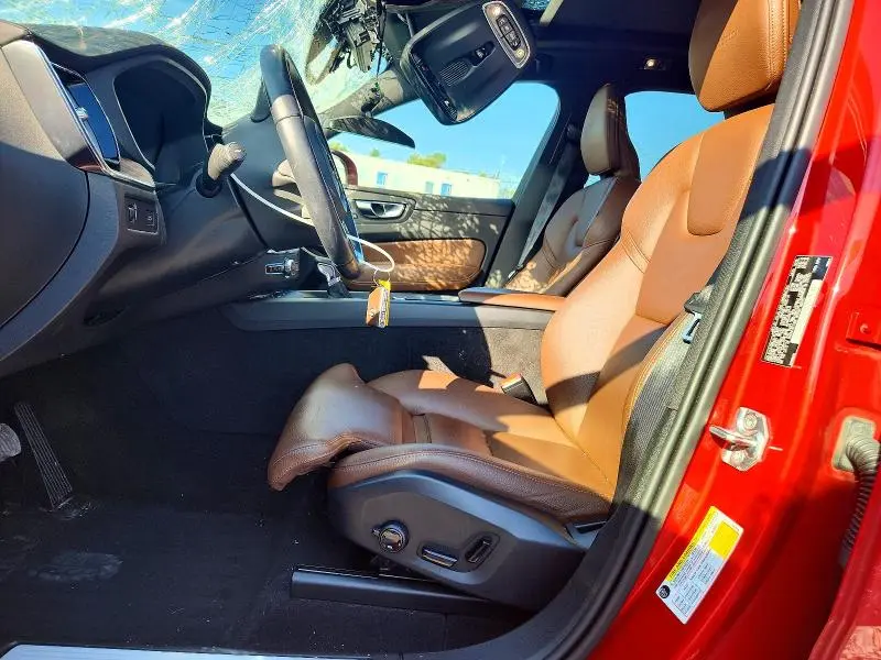 2020 VOLVO XC60 T6 INSCRIPTION  