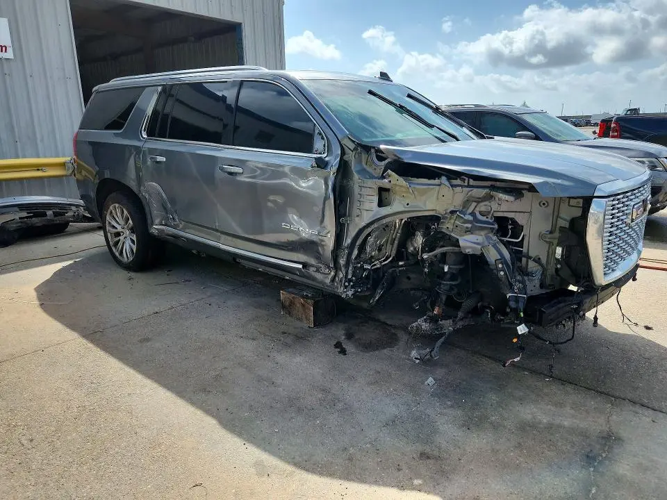 2022 GMC YUKON XL DENALI  