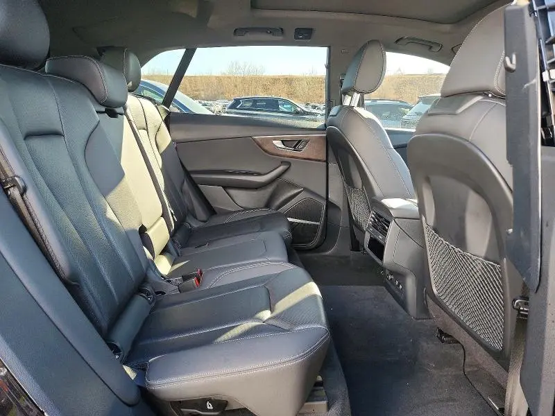 2020 AUDI Q8 PREMIUM PLUS S-LINE  