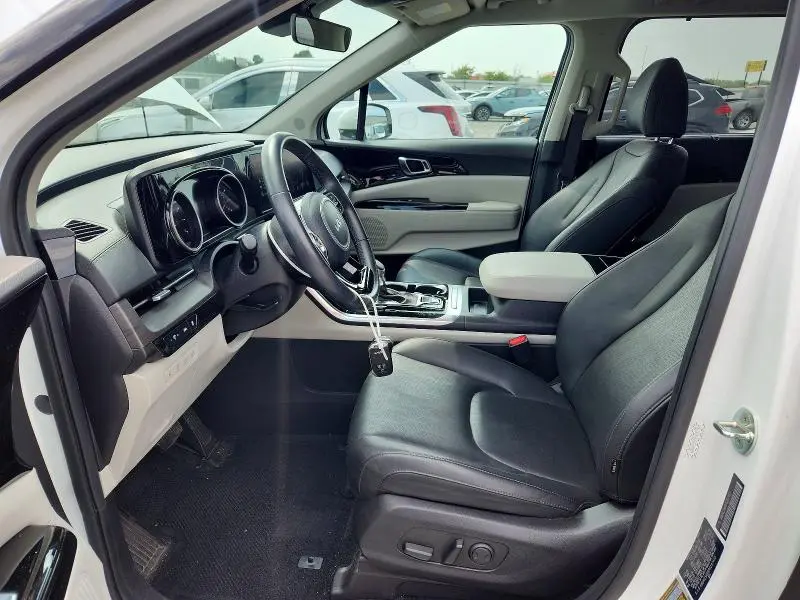 2023 KIA CARNIVAL EX  