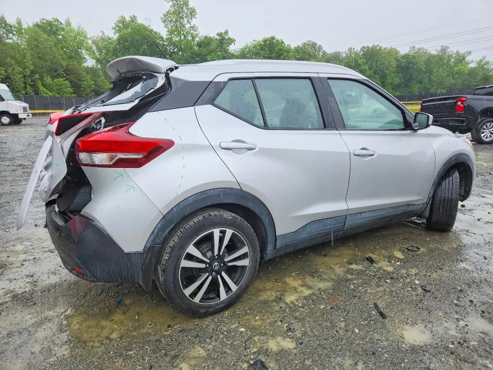 2018 NISSAN KICKS SV  