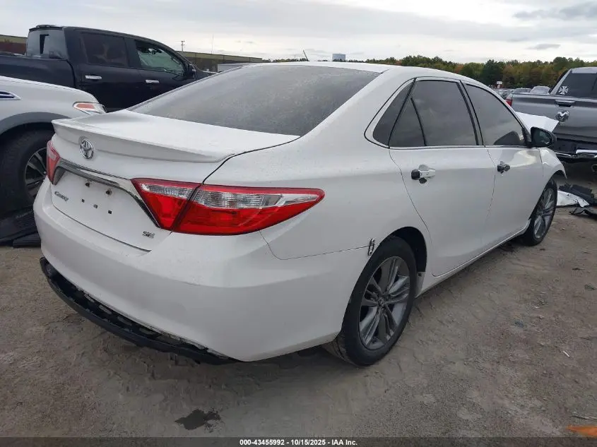 2016 TOYOTA CAMRY SE