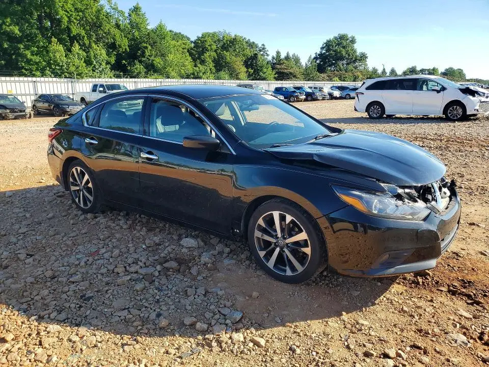 2017 NISSAN ALTIMA 2.5 SR  