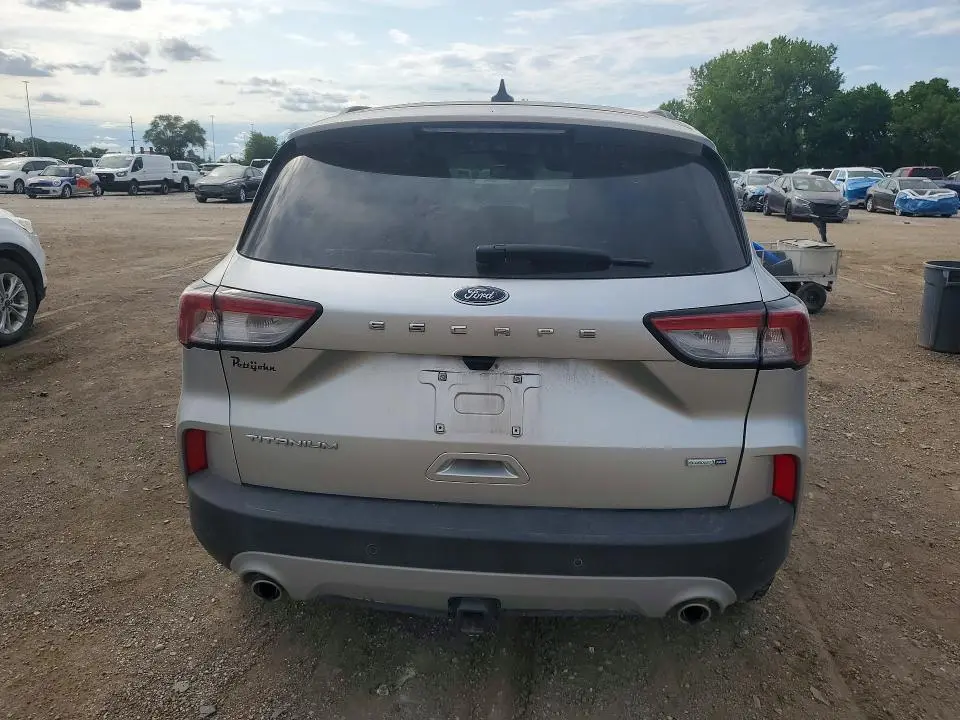 2020 FORD ESCAPE TITANIUM  